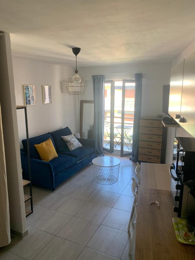 Appartement Studio Au Coeur Du Golf De Saint-Tropez Cavalaire-sur-Mer Exterior foto